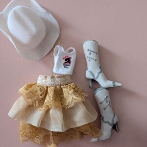 Bratz Cowgirls Outfit